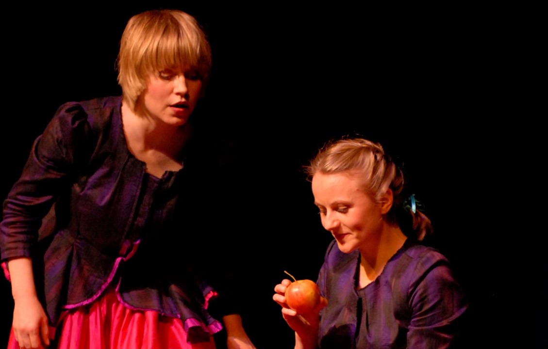 Atofri Theatre - performance for children