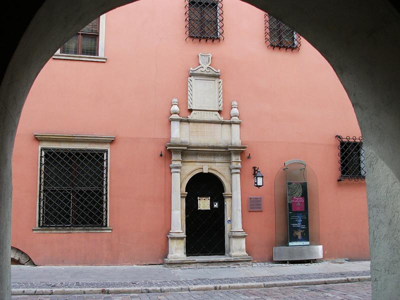 Temporary closure of the exhibitions on 25-28 June